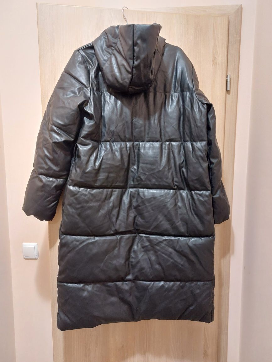 Дамско дълго кожено зимно яке