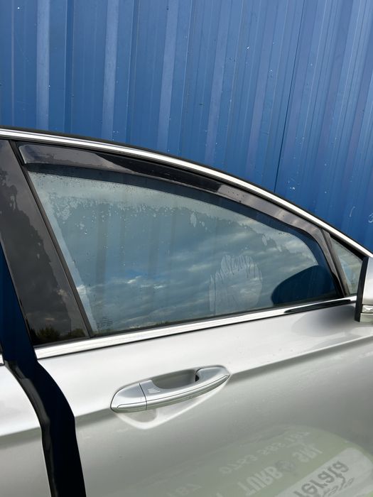Geam ușă dreapta față Ford Mondeo Mk5 2017