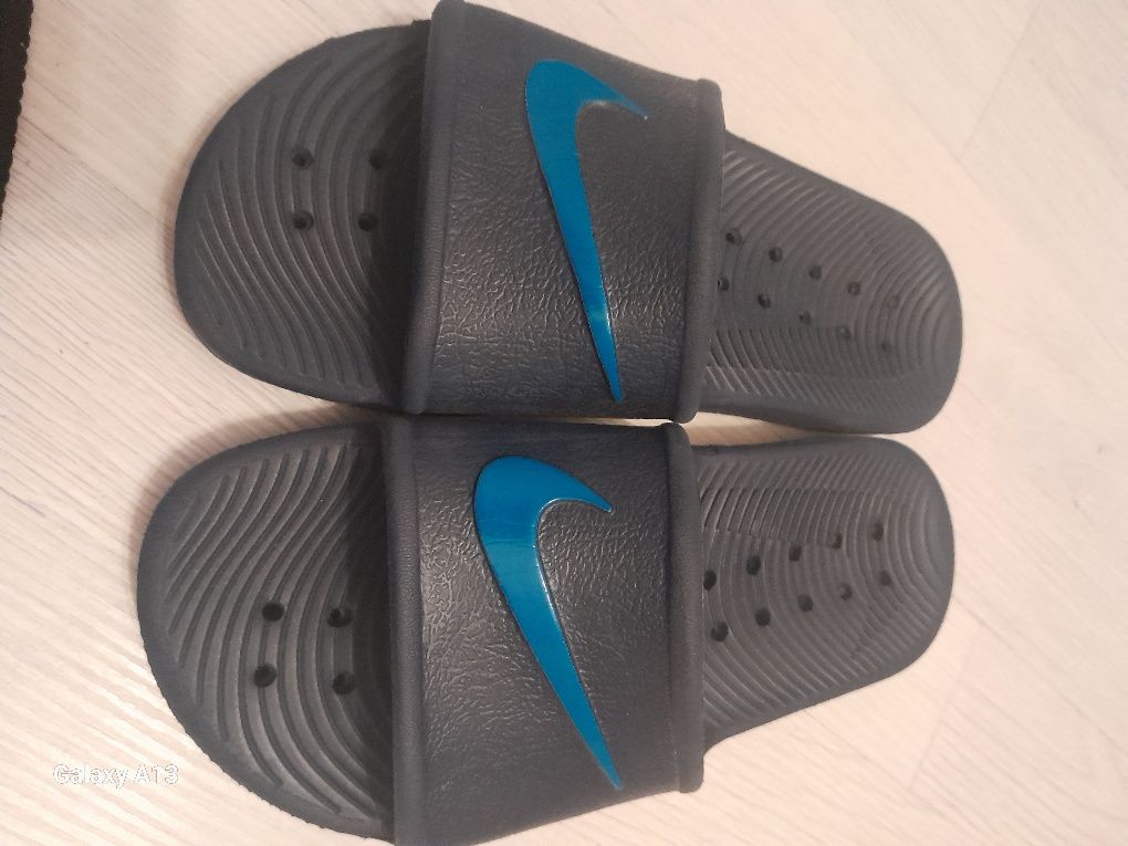 Papuci Nike din silicon (slapi) pentru copii