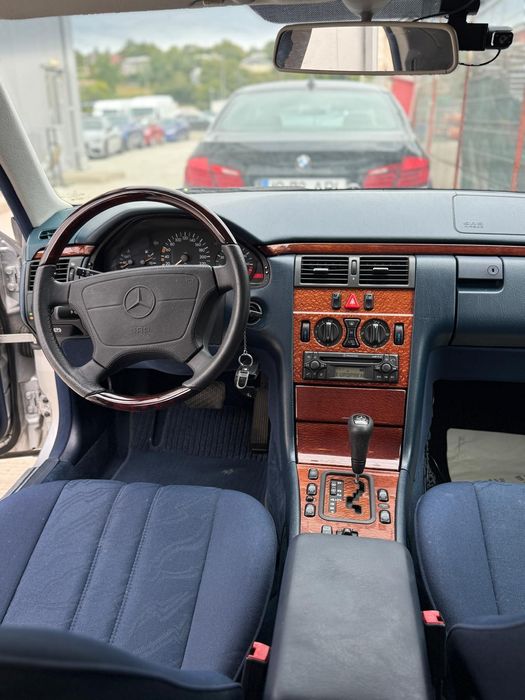 Mercedes E class