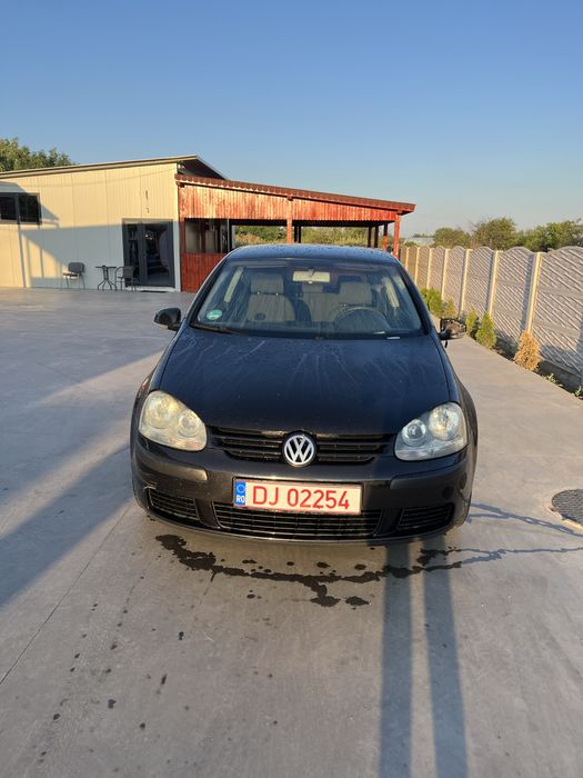 Vând wolkswagen/golf 5