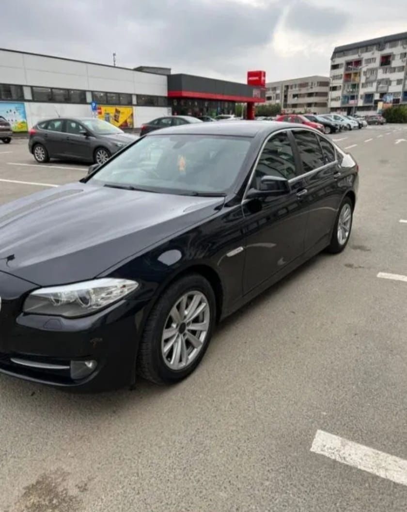 Dezmembrez Bmw 530d 258cp