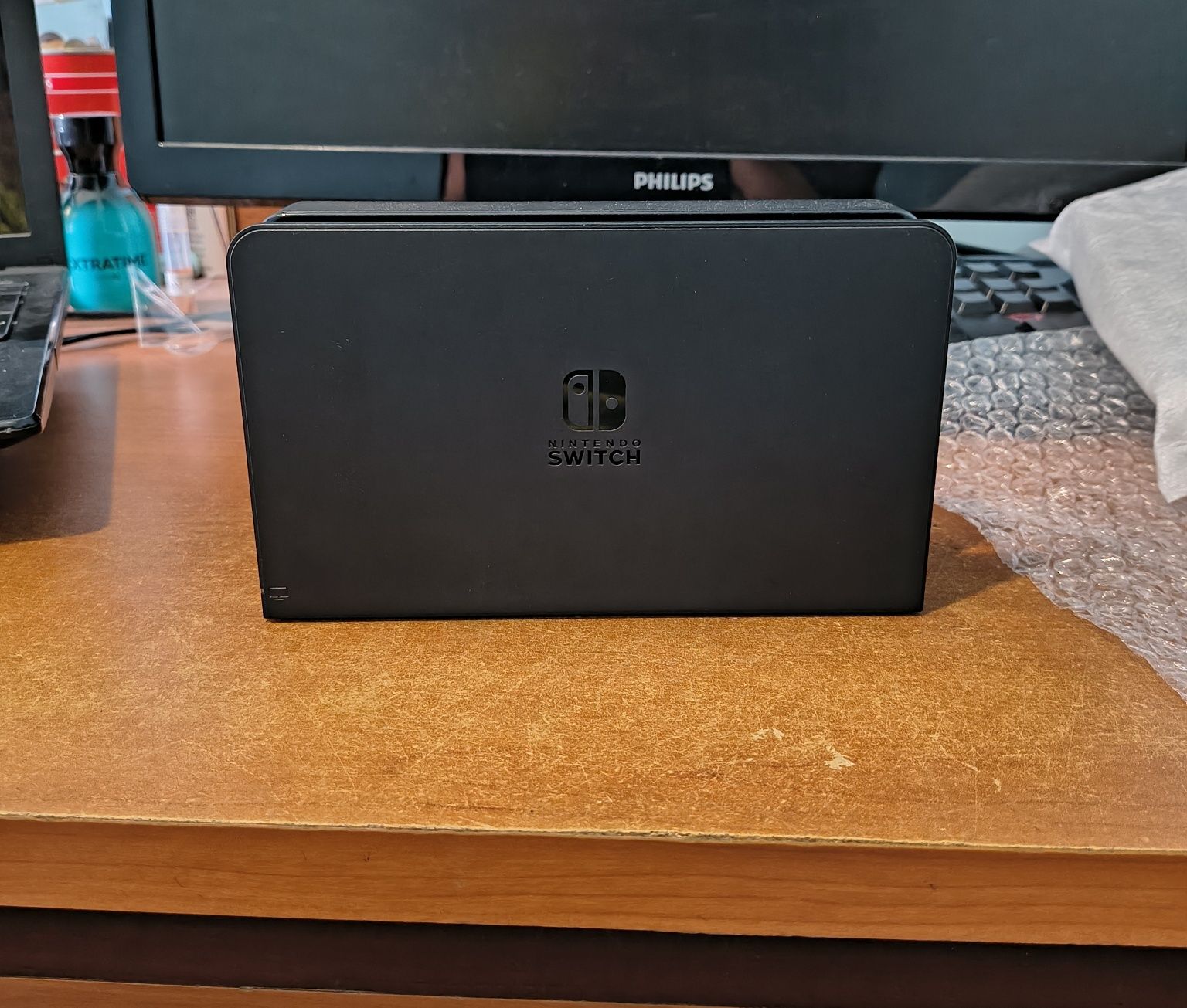 Nintendo switch oled-използвана е 9 месеца