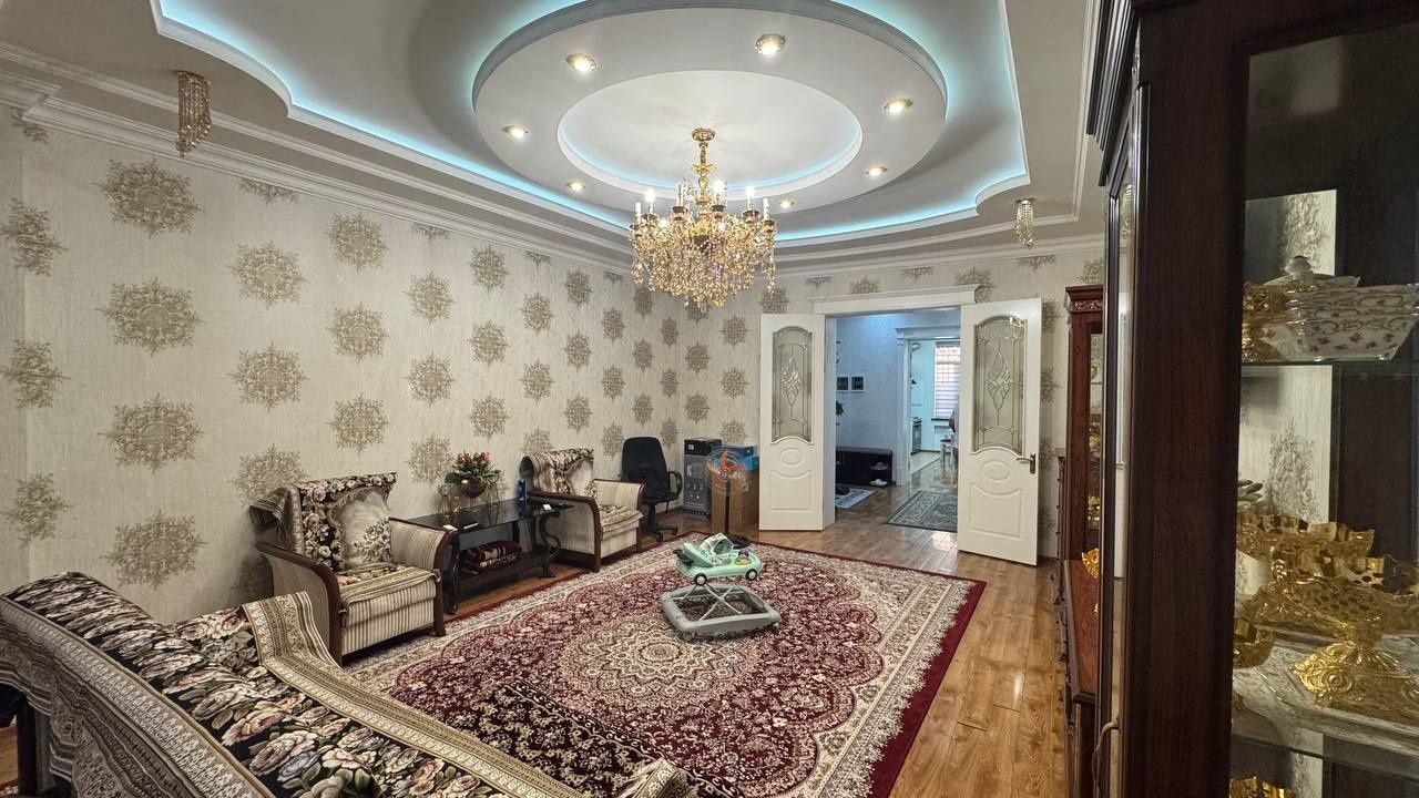 Продаётся квартира новостройка 115кв 1 этаж+парковка