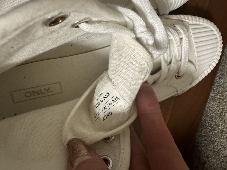 Бели Кецове ONLY 38 номер