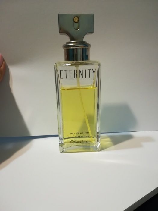 Продавам Парфюмна вода Calvin Klein Eternity 100 мл.