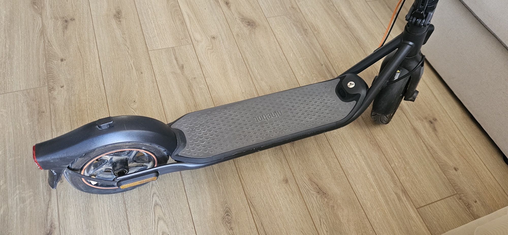 Скутер тротинетка Segway Ninebot F40e