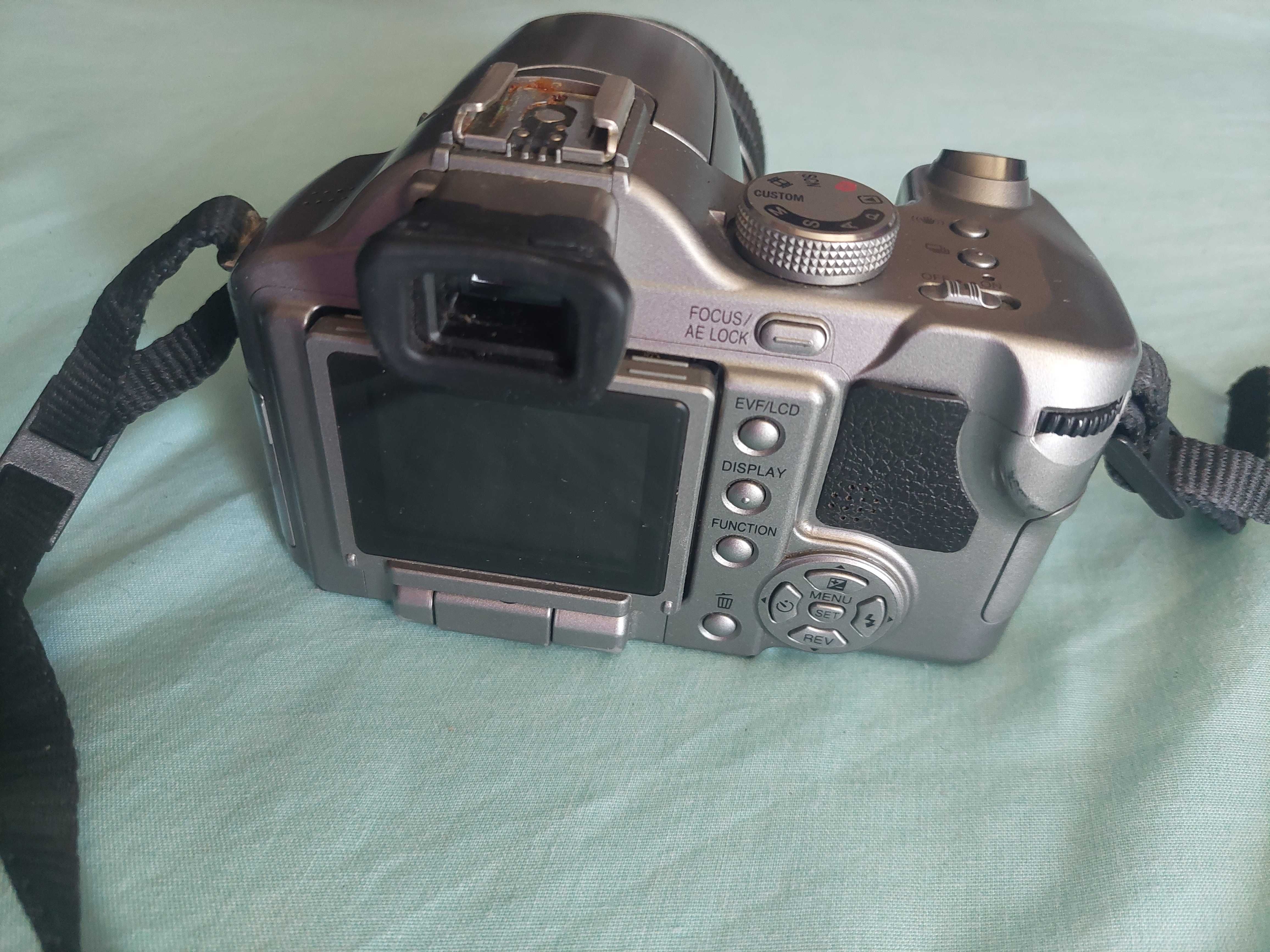 .фотоапарат Panasonic lumix