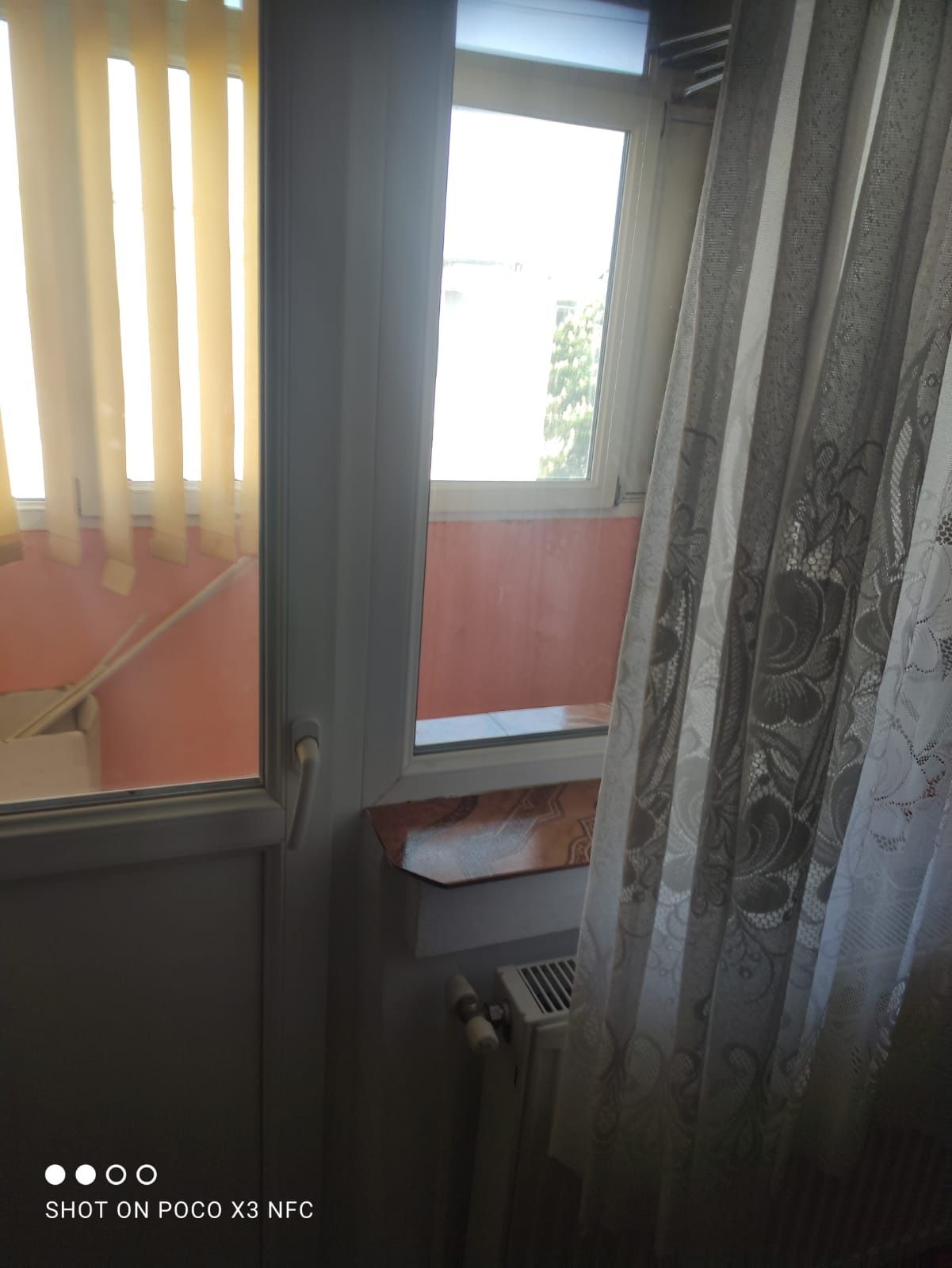 Închiriez apartament