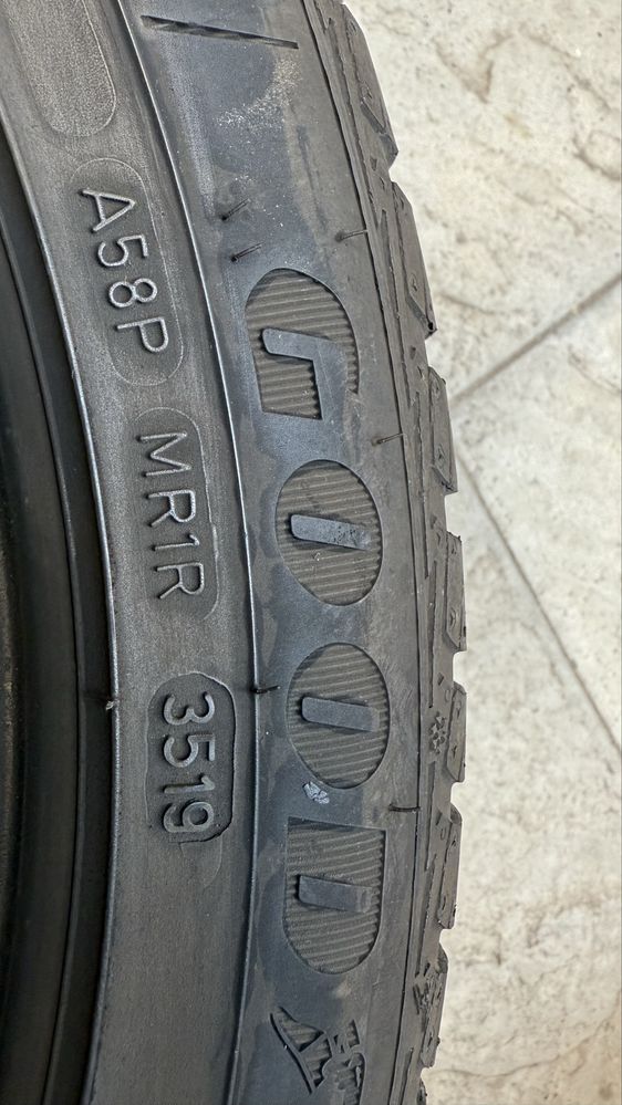 GOODYEAR Vector 4Season G2 235/45/17 4 броя DOT 3519