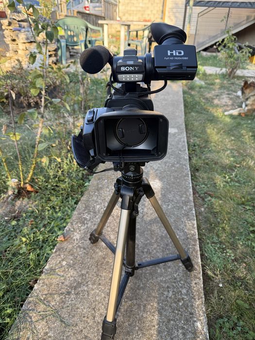 Видеокамера SONY MC2500