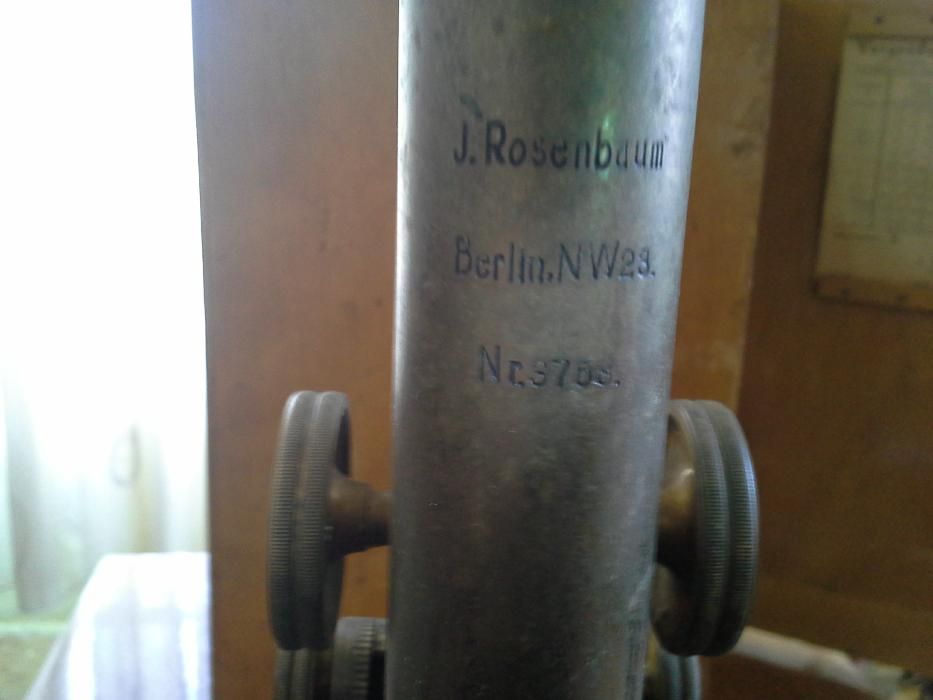Microscop optic functional vechi J. Rosenbaum in cutia originala