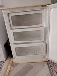 Продам холодильник LG. г. Семей