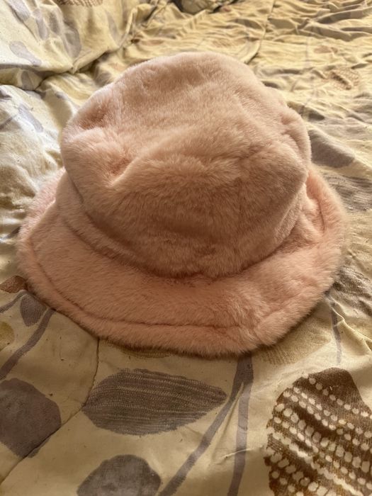 Шапки идиотки SHEIN