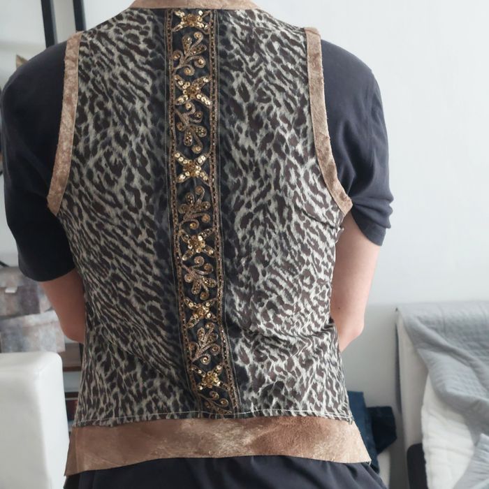 Vesta piele intoarsa