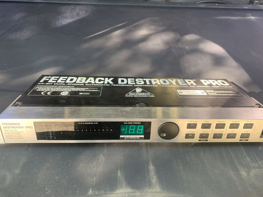 Feedback destroier nu tascam procesor voce tableta