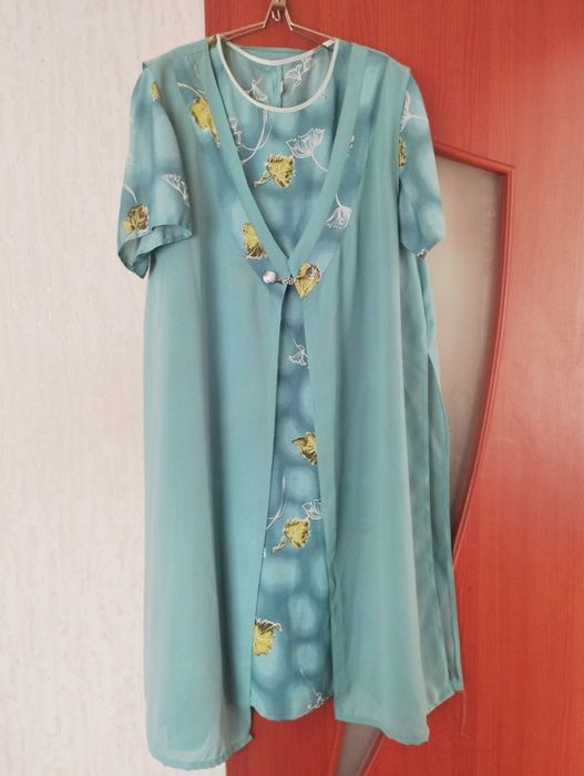 Продается платье- двойка