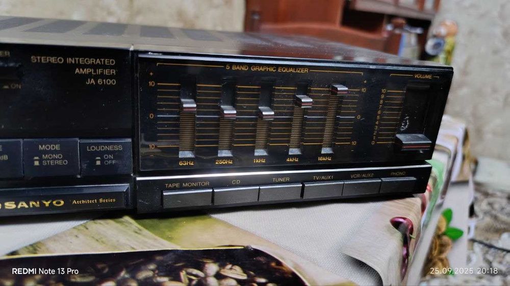 Продаю усилитель SANYO 6100.