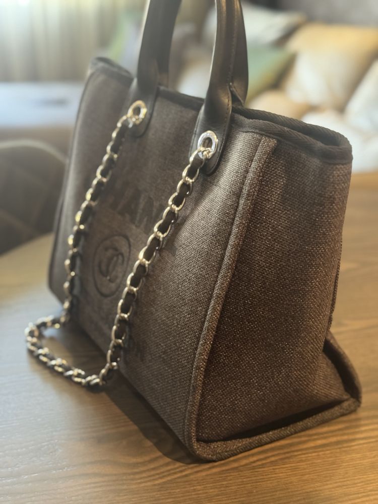 Чанта Шанел Chanel модел Deauville canvas tote bag
