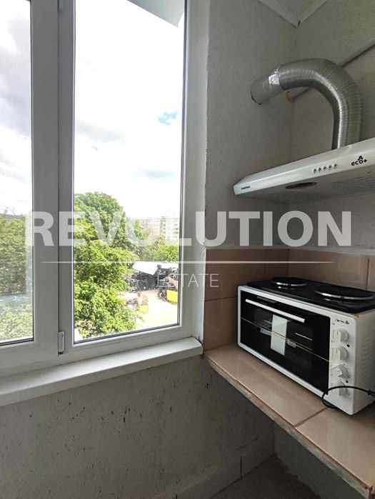 Дава се под наем Едностаен апартамент в Варна, Цветен квартал - 20 кв.м за 240 € - Снимка #4