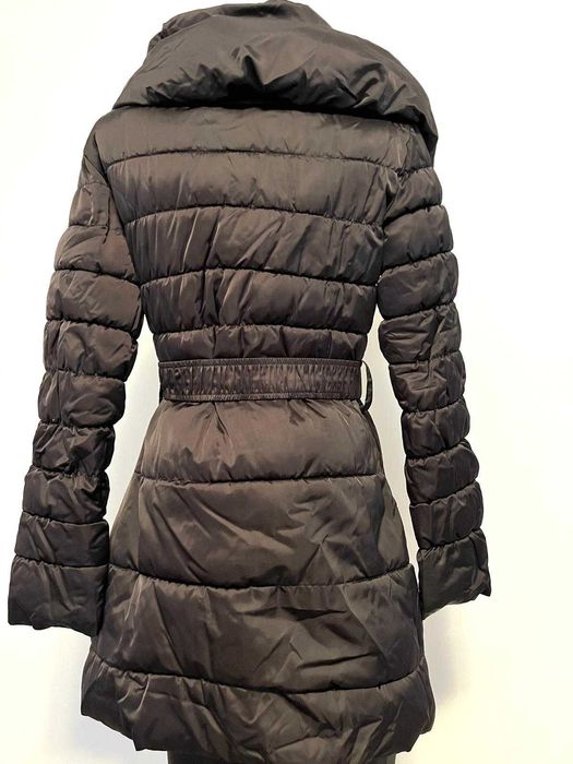 Geacă Moncler damă S, guler înalt, design de lux