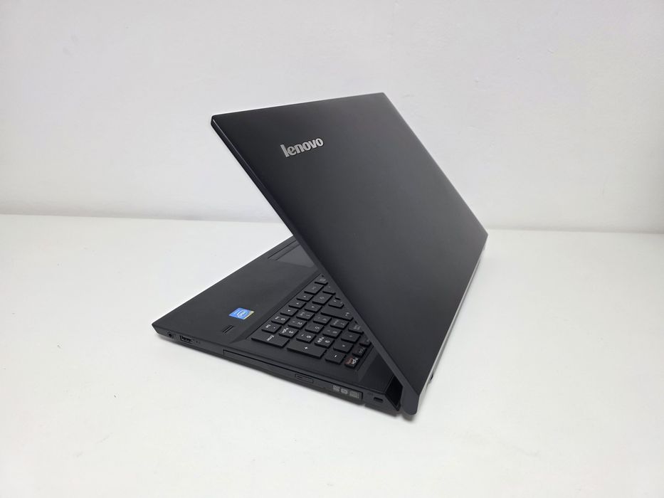 Laptop Lenovo Intel 8gb 500gb 15.6 HD .GARANTIE