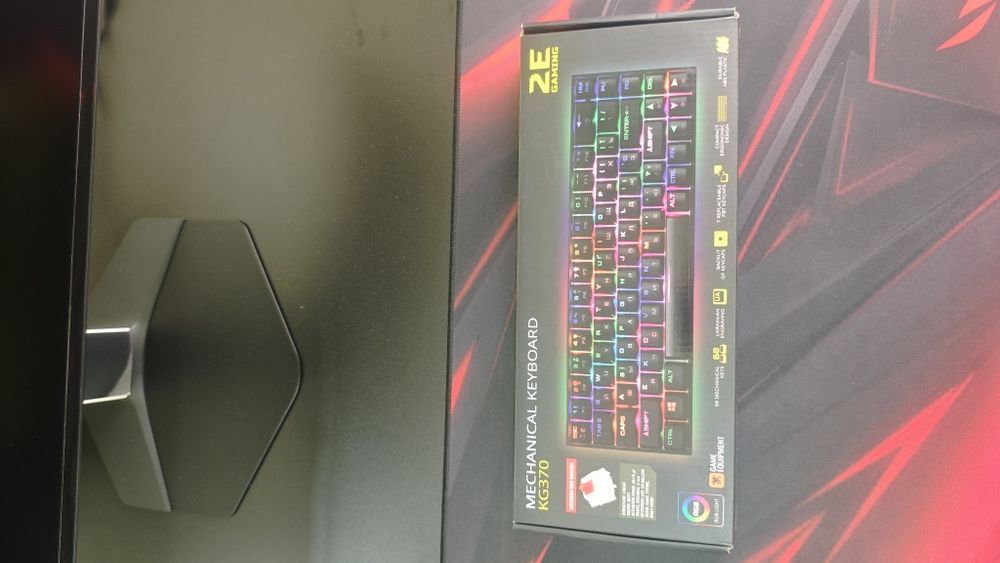 Продам 60% клавиатуру 2e gaming Kg 370