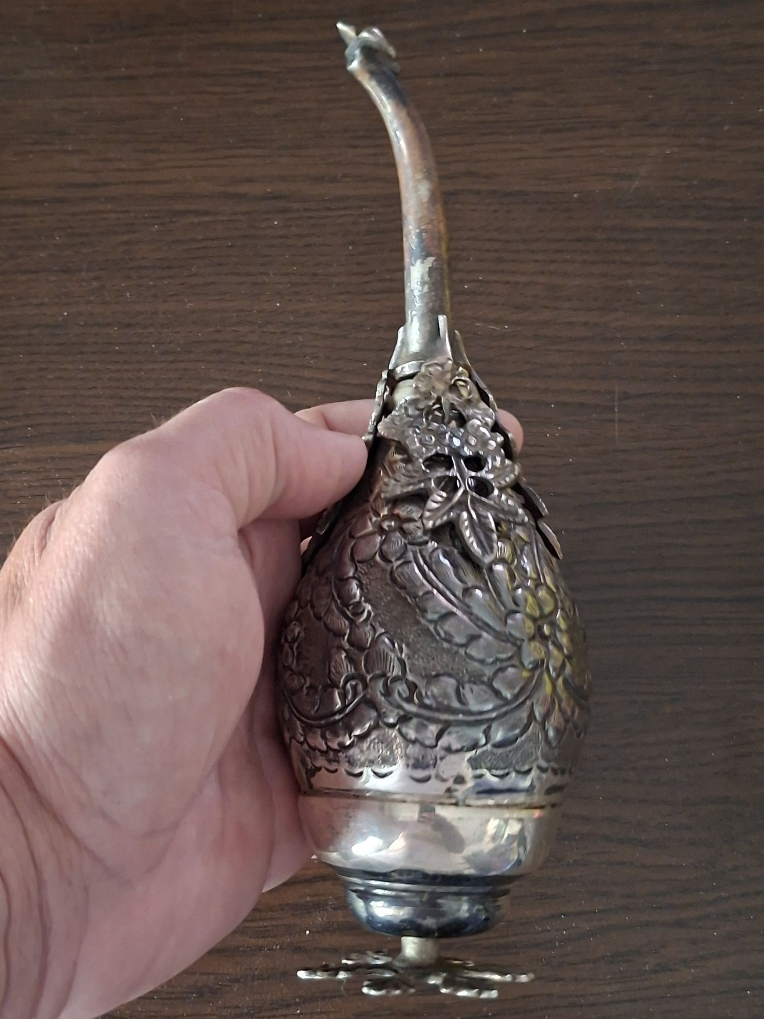 Старинно сребърно шише за благовония масла