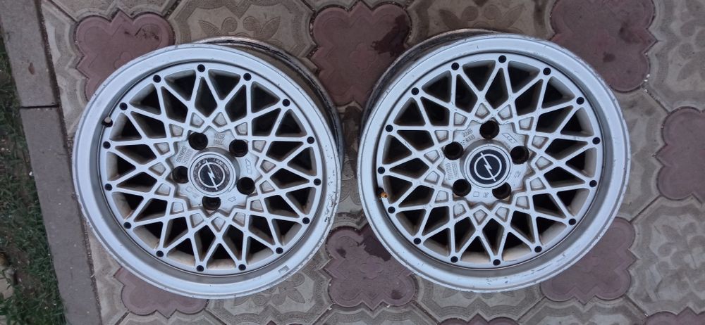 Продам титанки на 15