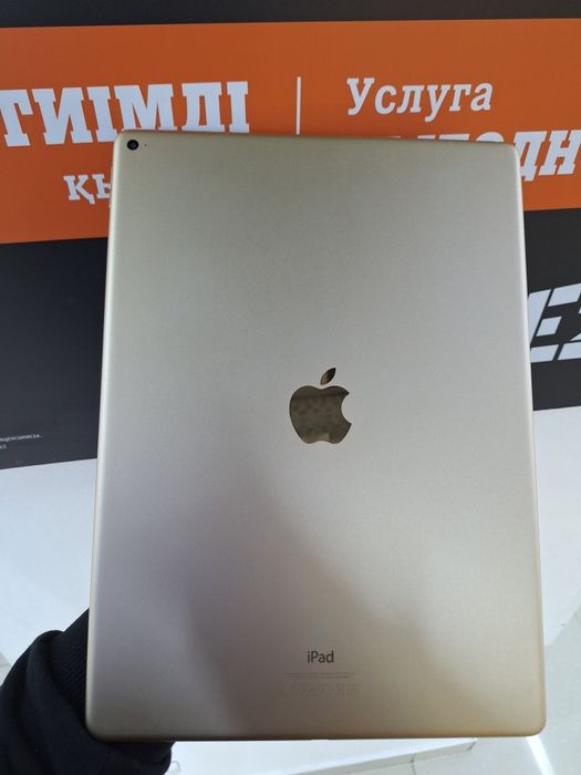 Продам I Pad Pro 1 поколения, 12,9 дюйма