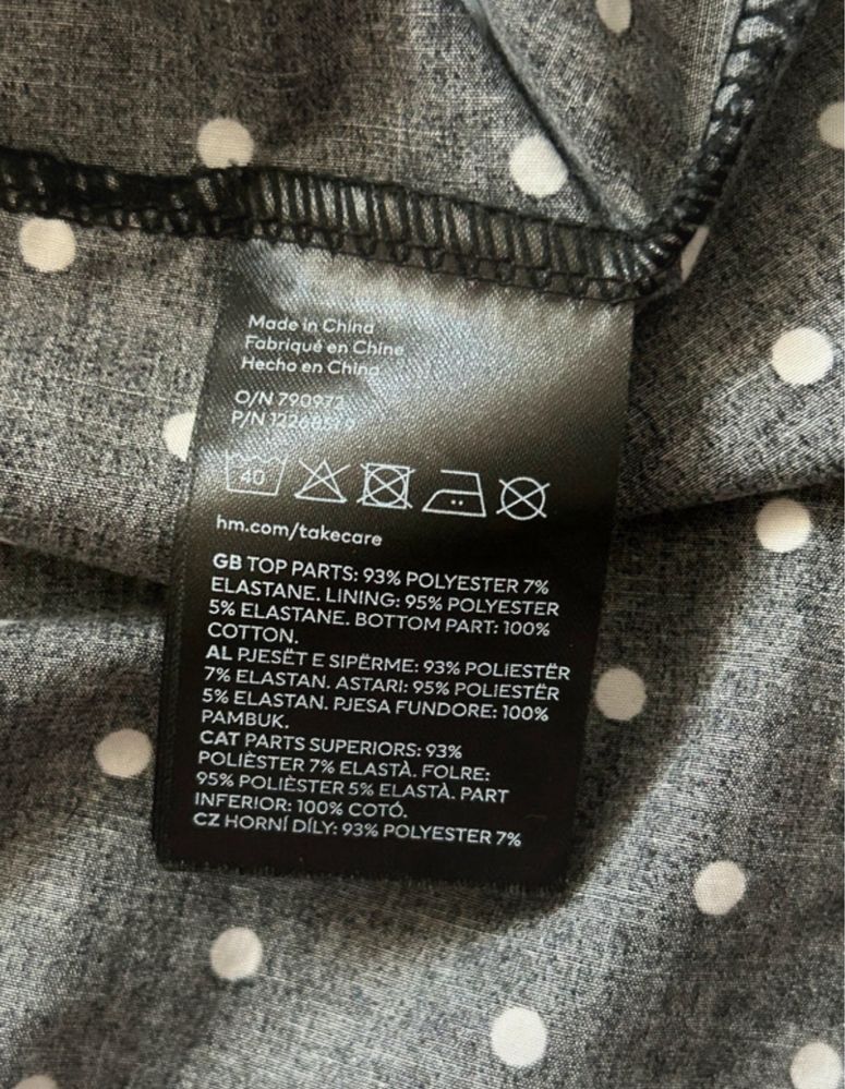 Rochie h&m cu umerii goi