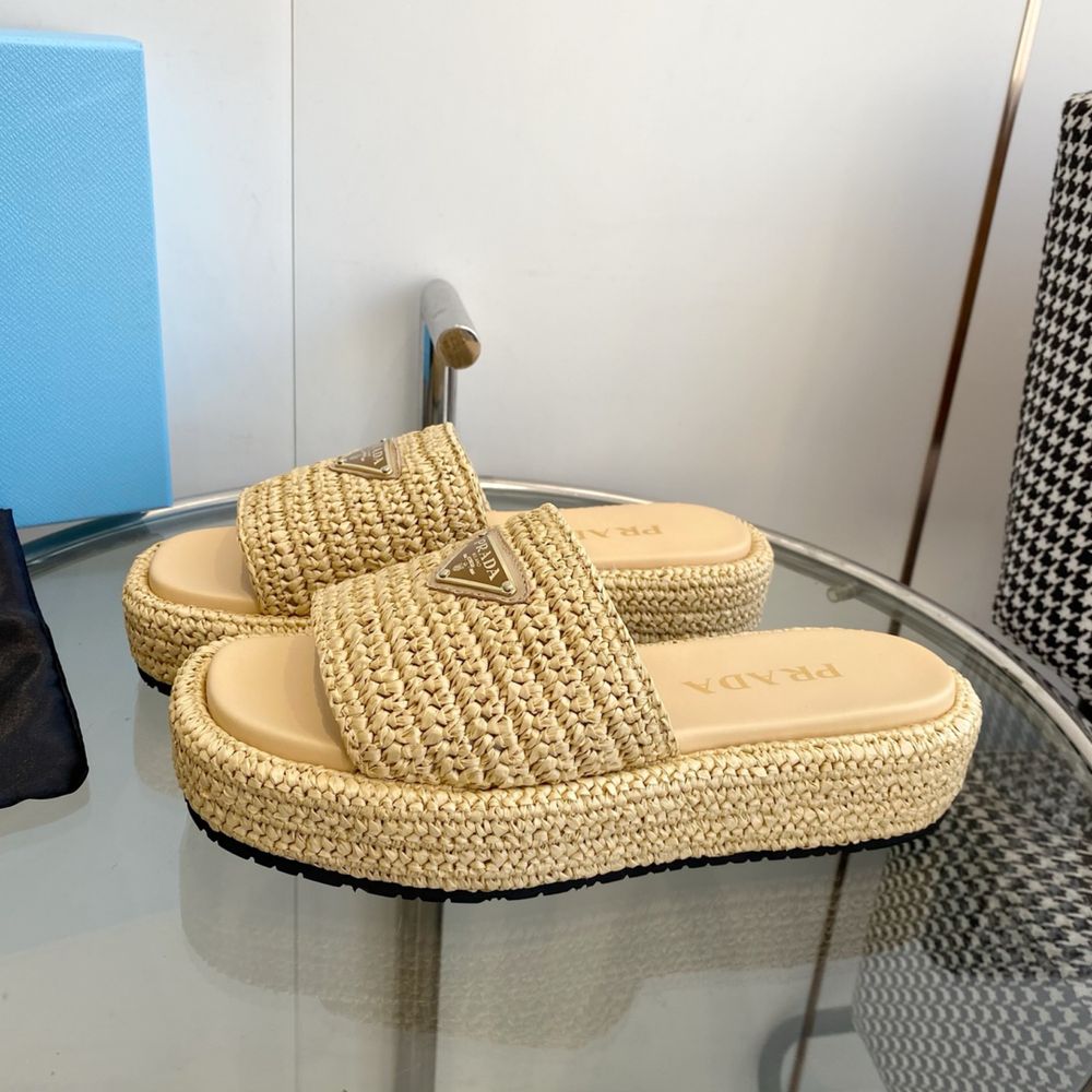 Sandale/ Papuci Prada Calitate Premium