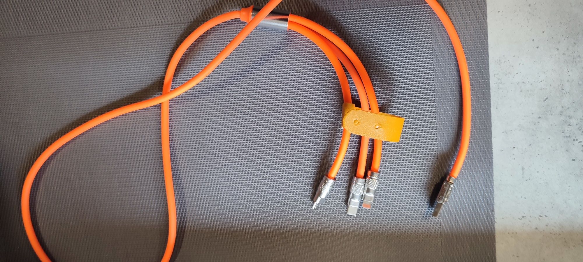Висококачествен, дебел кабел за IPhone, type C и micro usb!