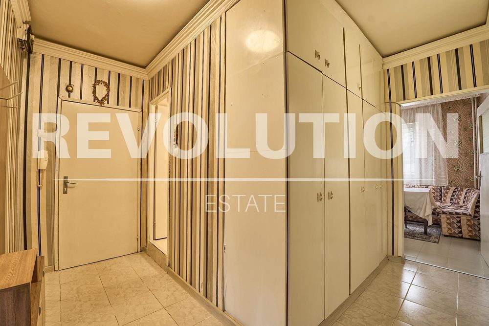 Дава се под наем Двустаен апартамент в Пловдив, Христо Смирненски - 75 кв.м за 375 € - Снимка #4