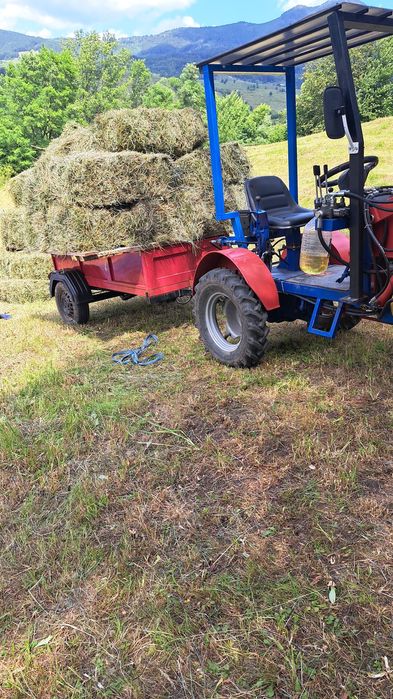 Tractoras 13 cp benzina 1 cilindru cu incarcator frontal