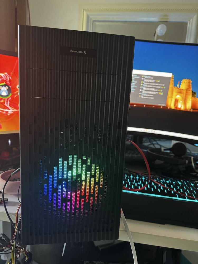 PC Gaming i5 6600 RX560 4GB 16GB DDR4 SSD+HDD