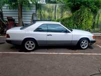 Mercedes-Benz CE Mercedes 124 300 ce coupe