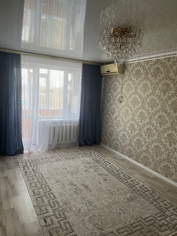 Продам квартиру 11 мкр