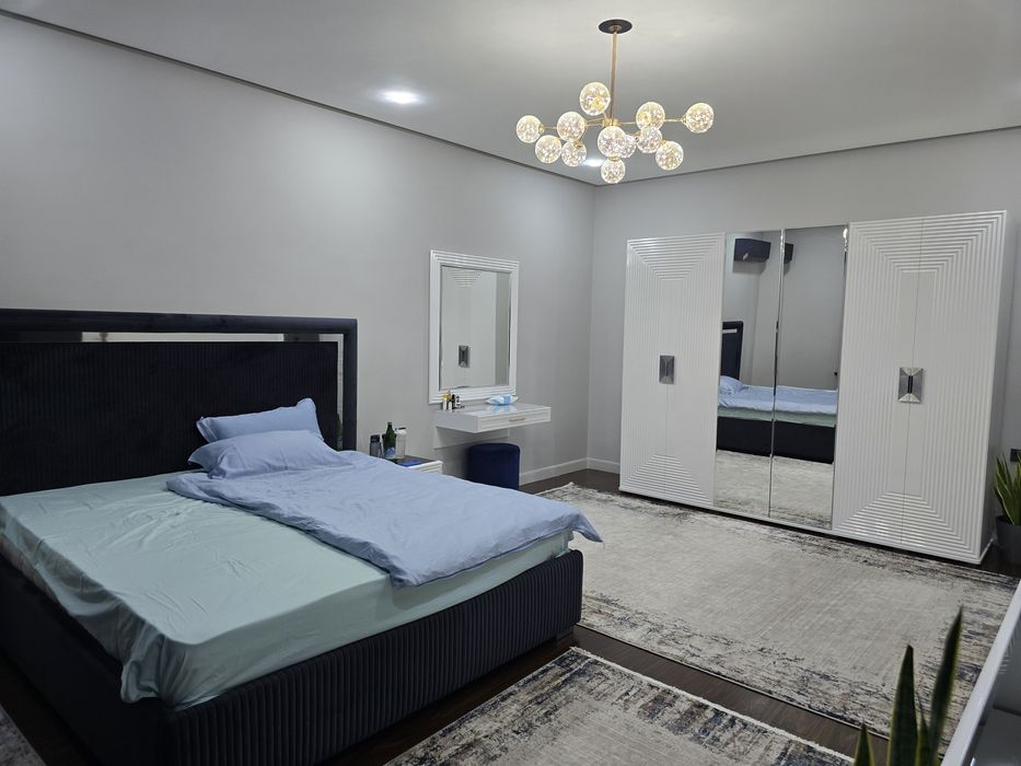 Мир-абад ,саракулка 10 ком 9 сот