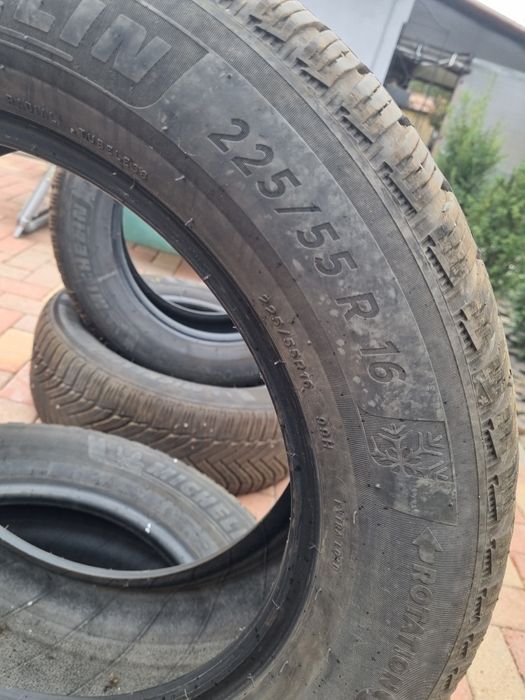 MICHELIN 225 55 R16