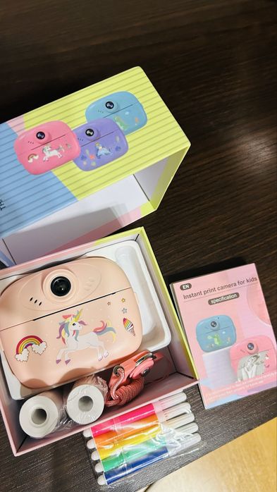 Детски фотоапарат с моментно отпечатване