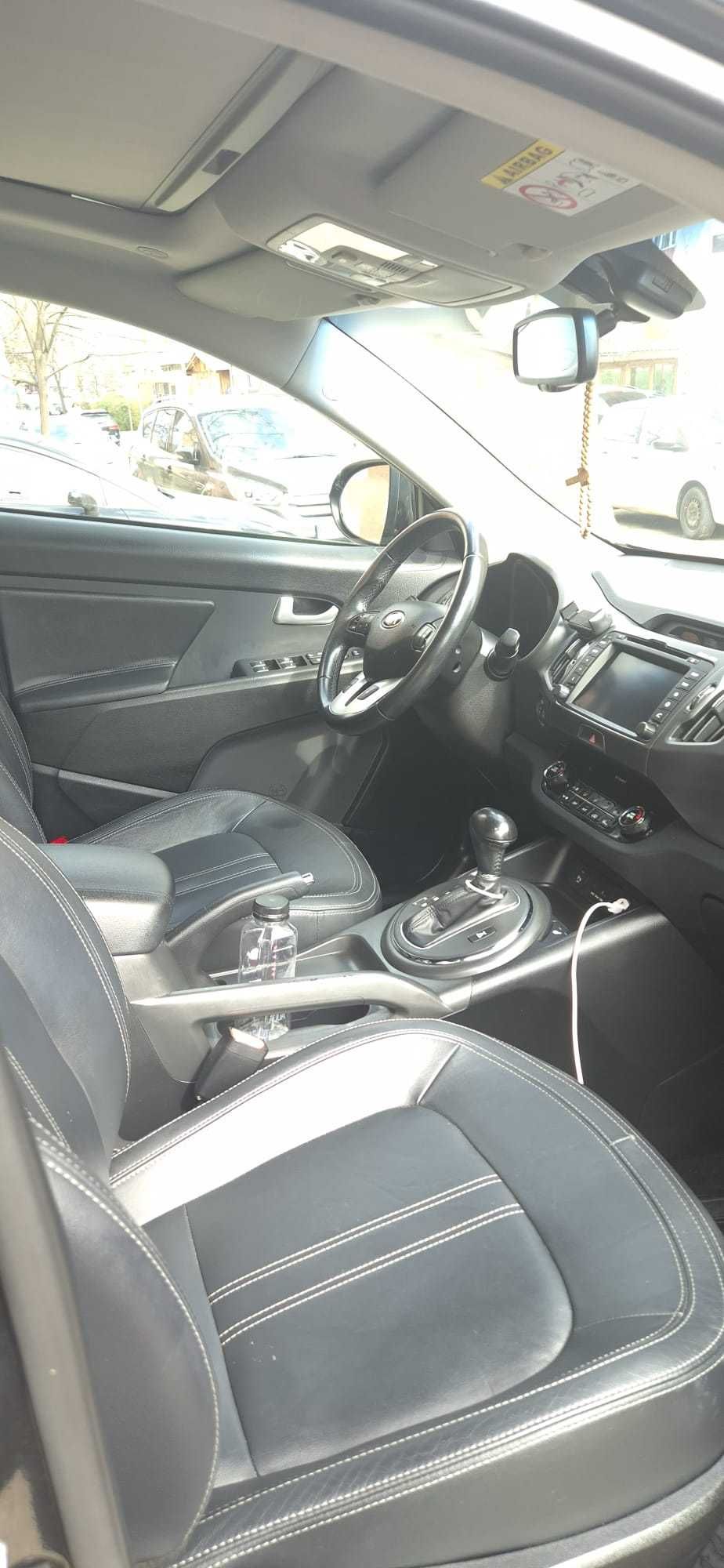 Vând Kia Sportage