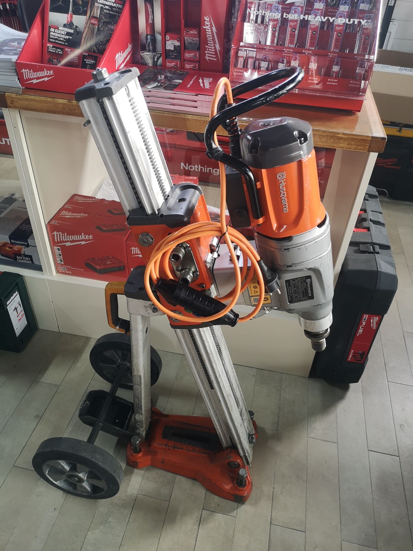 Masina carotat HUSQVARNA DM430 + Stativ