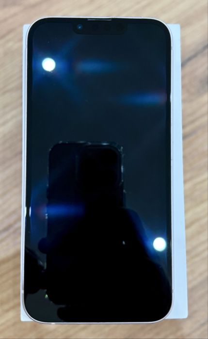 Iphone 13 розов
