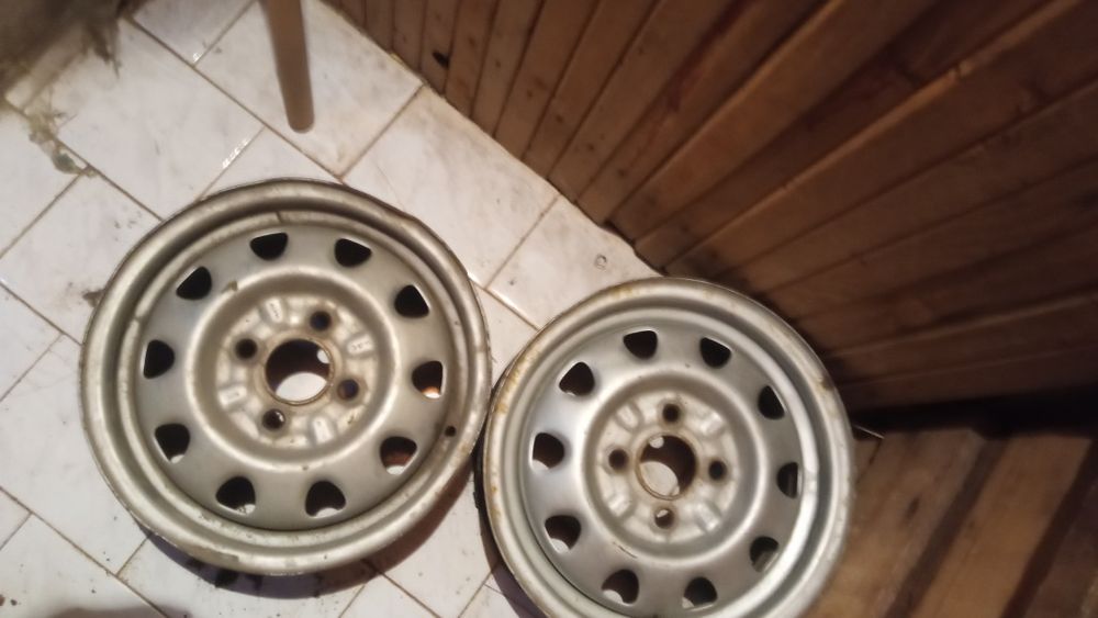 Продам диски размером 13