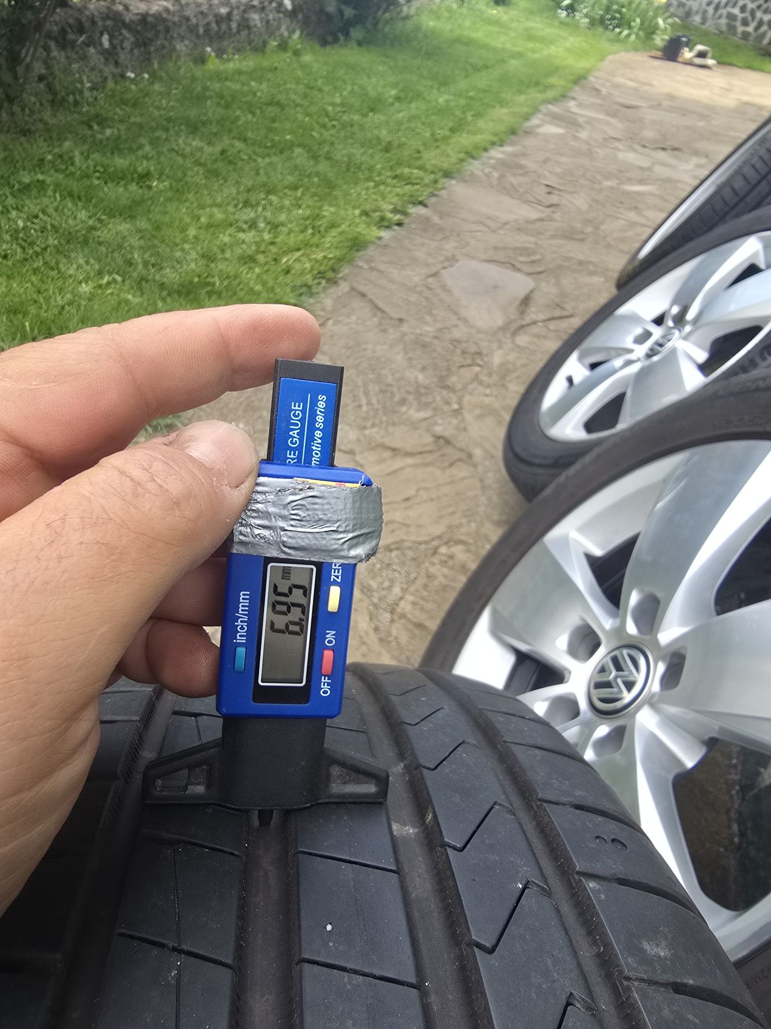 Джанти 16 цола Фолксваген + Гуми 205 55 16 Hankook