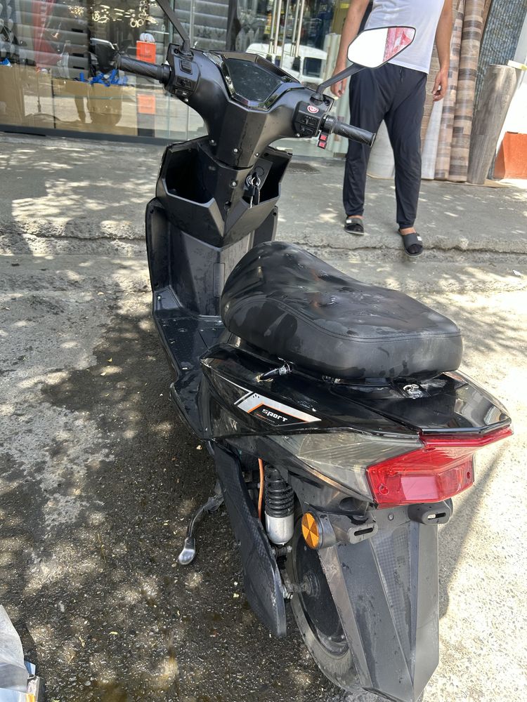 skuter 72 volt 6 ta akumlator 70 km yangi arginal zaryat malibu signal