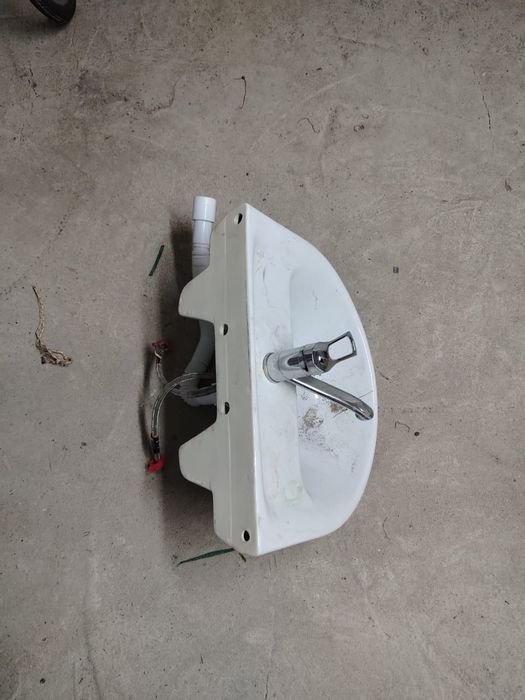 Продам раковину новая