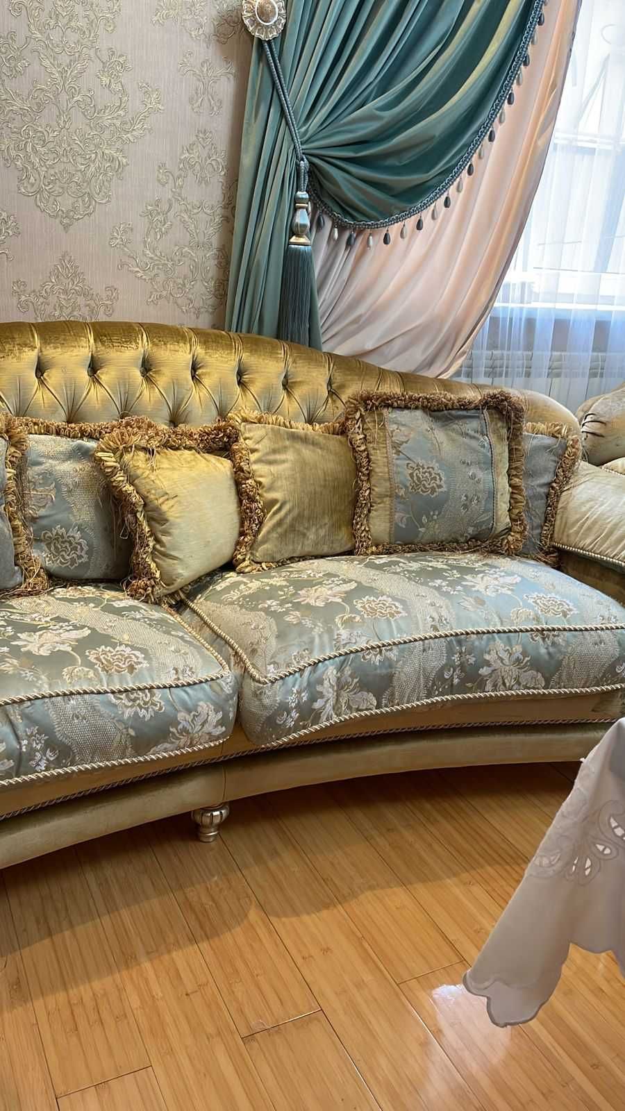 Итальянский диван и 2 кресла (King Size)