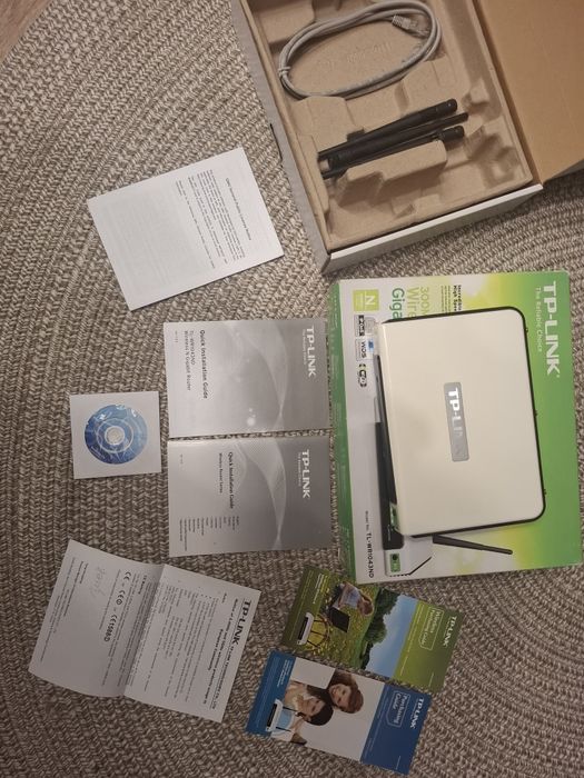 Router TP-Link TL-WR1043ND – 300 Mbps, Gigabit, USB – complet